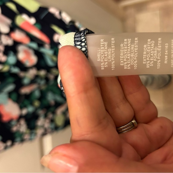 Tommy Hilfiger NWT Sz 8 Navy Blue & Multi Color Floral Dress - Picture 13 of 15